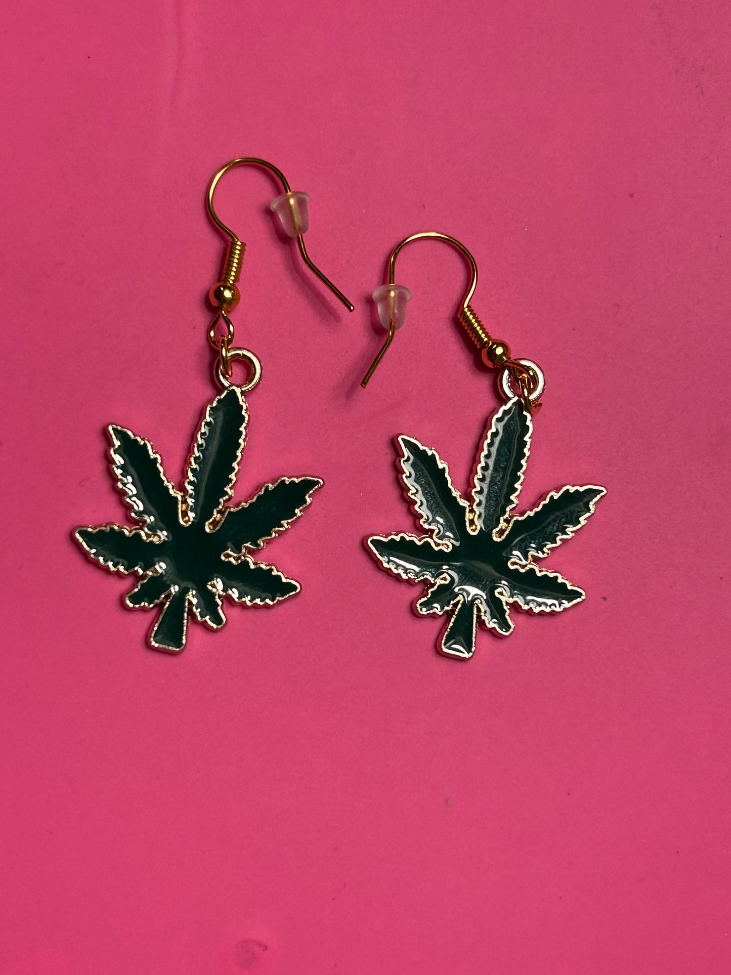 EMERALD VIBE MEDIUM EARRINGS